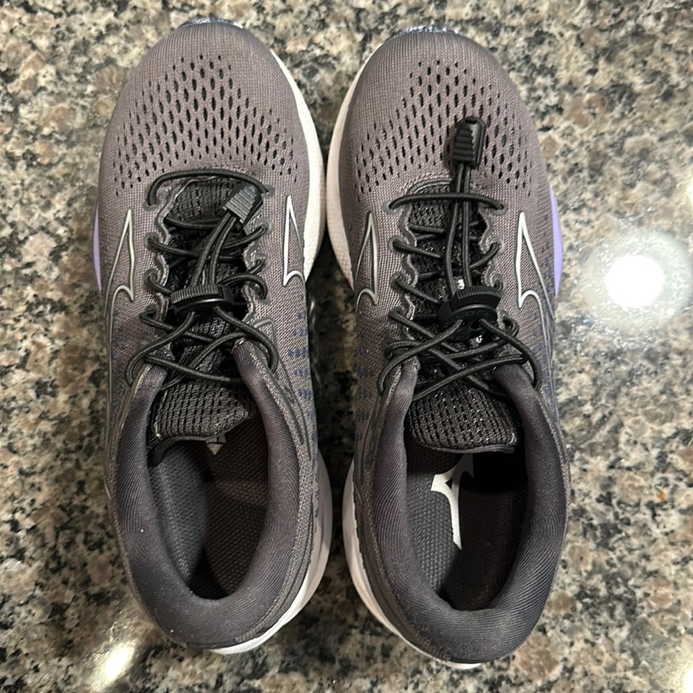 Wave runner 25 MIZUNO WAVE